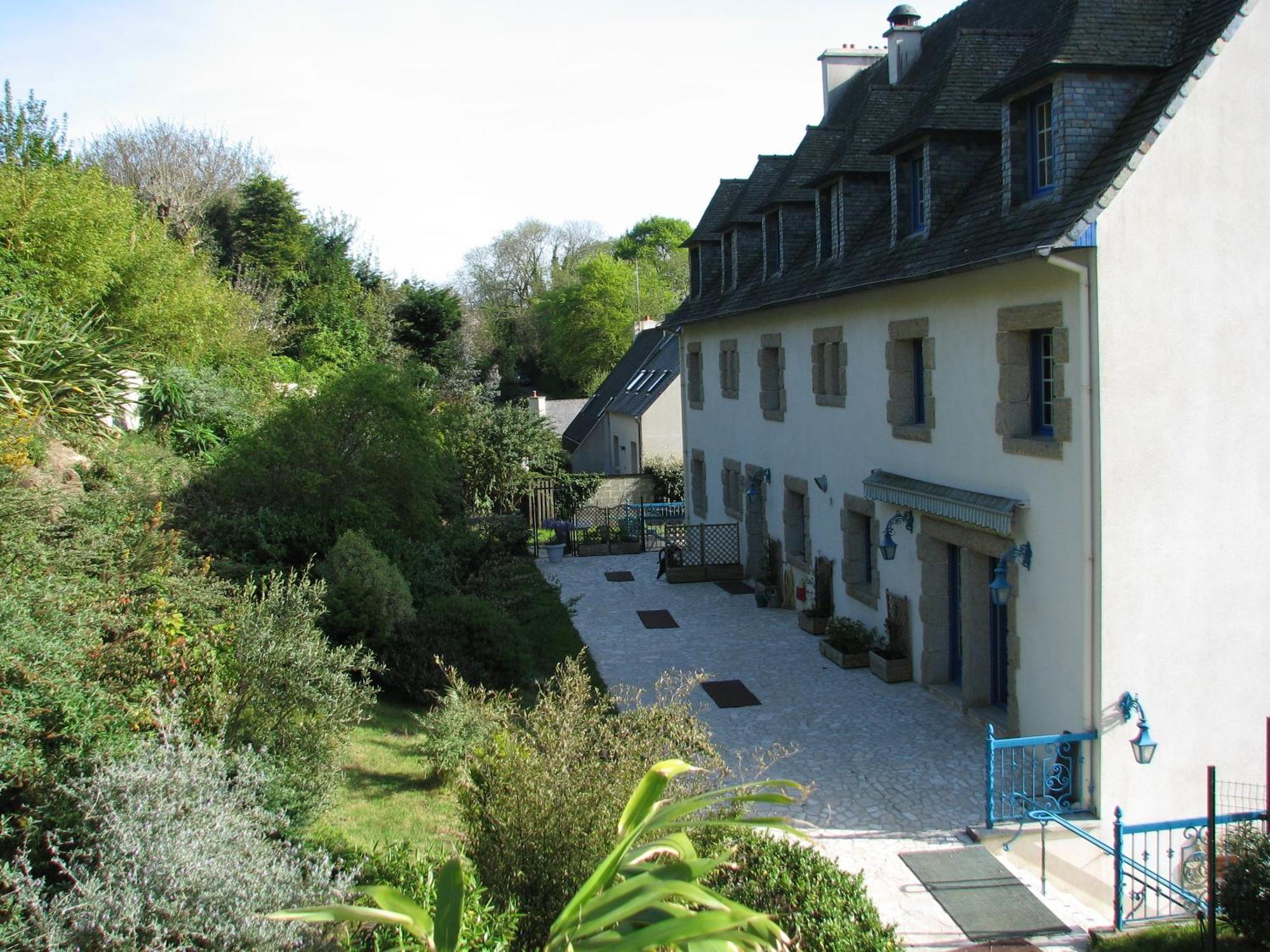Logis Hotel De La Corniche Брест Екстериор снимка