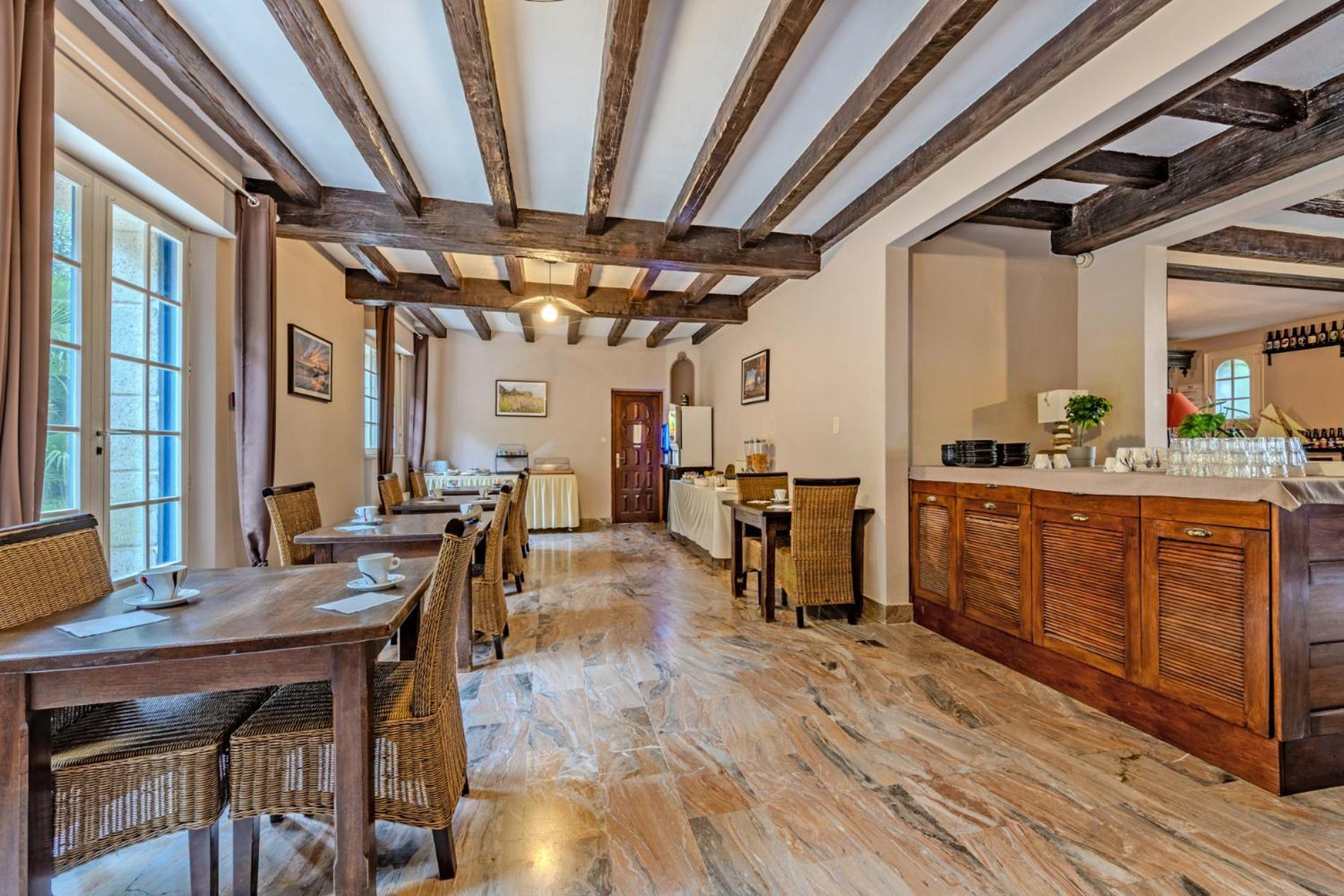Logis Hotel De La Corniche Брест Екстериор снимка